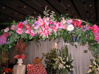 Wedding Show Arch from Visser's Florist and Greenhouses in Anaheim, CA