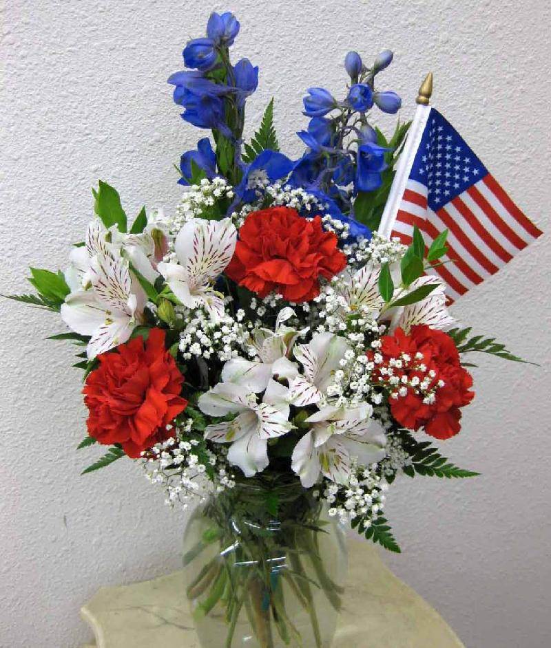 July 4th Flower Arrangement